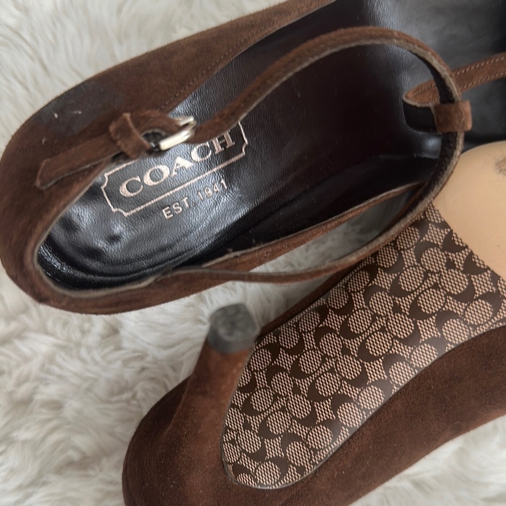 Coach Women's Brown Suede Heels - Picture 4 of 6